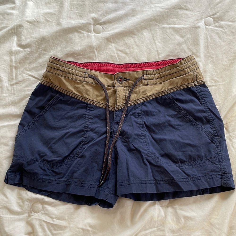 Columbia Hiking / Board Shorts Size 4